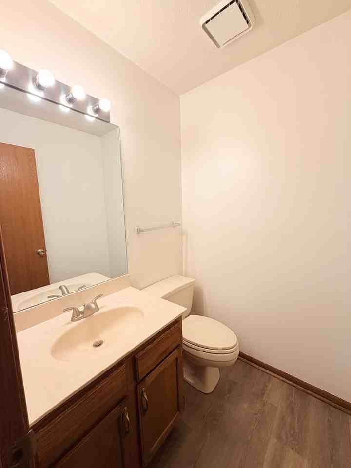 2160 Galaxy Dr - Photo 7 of 17
