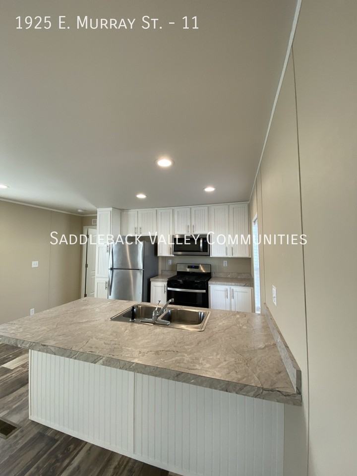 1925 E Murray St #11 - Photo 2 of 14