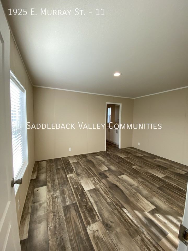 1925 E Murray St #11 - Photo 6 of 14