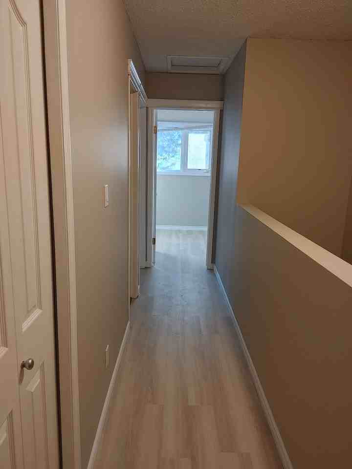 304 -304 Spruce Glen - Photo 3 of 10