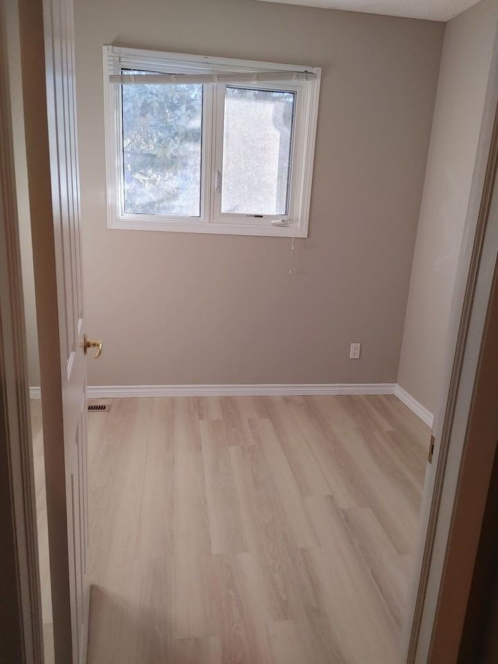 304 -304 Spruce Glen - Photo 5 of 10