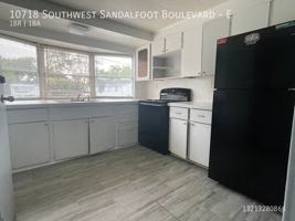 featured image of 10718 Sandalfoot Blvd W #E
