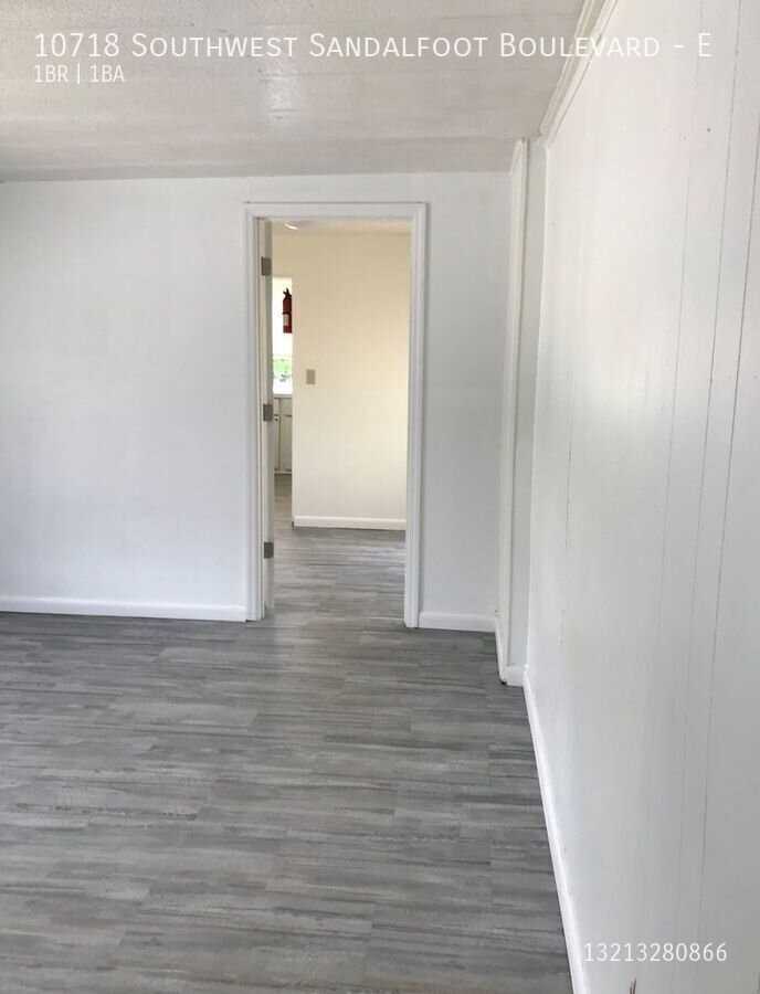 10718 Sandalfoot Blvd W #E - Photo 4 of 7