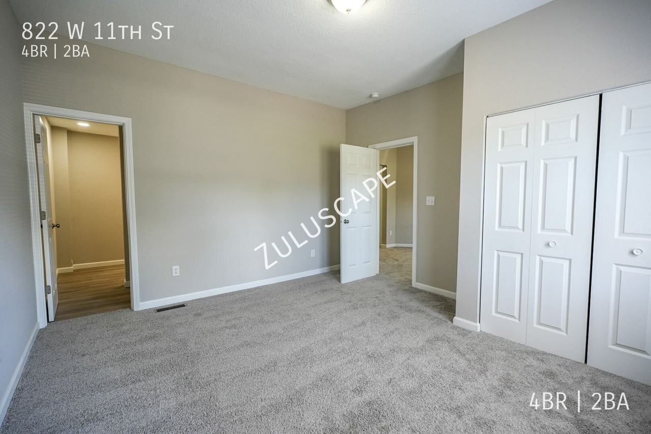 822 W 11th St - Photo 2 of 27
