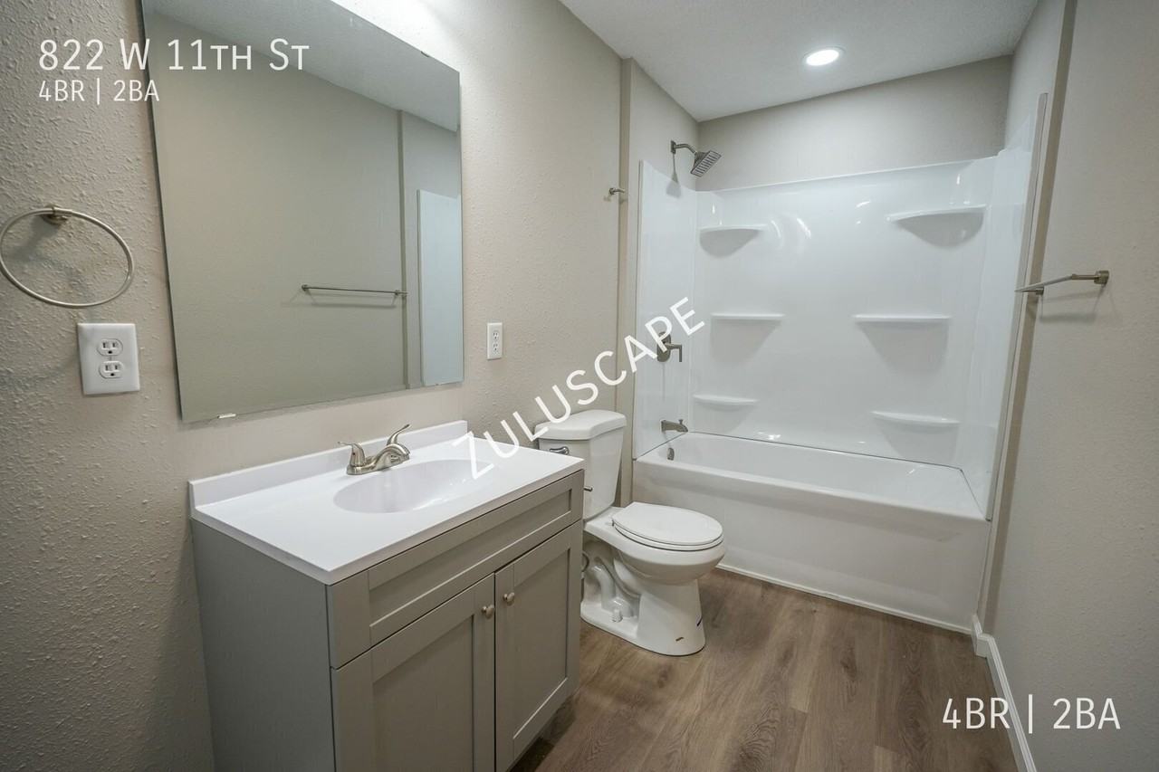 822 W 11th St - Photo 3 of 27