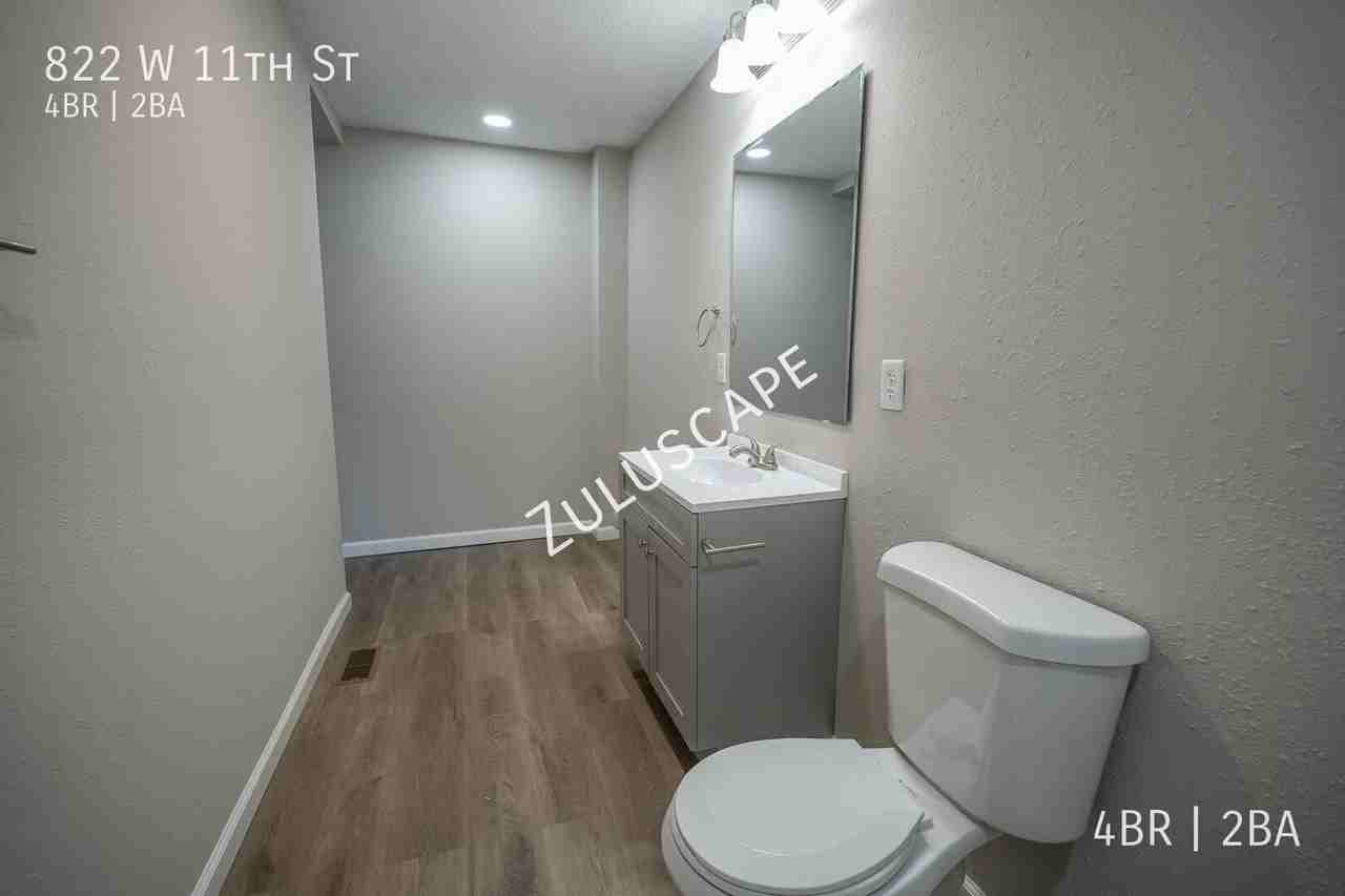822 W 11th St - Photo 4 of 27
