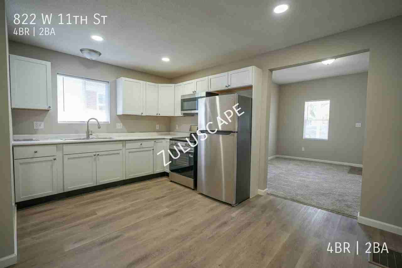 822 W 11th St - Photo 5 of 27