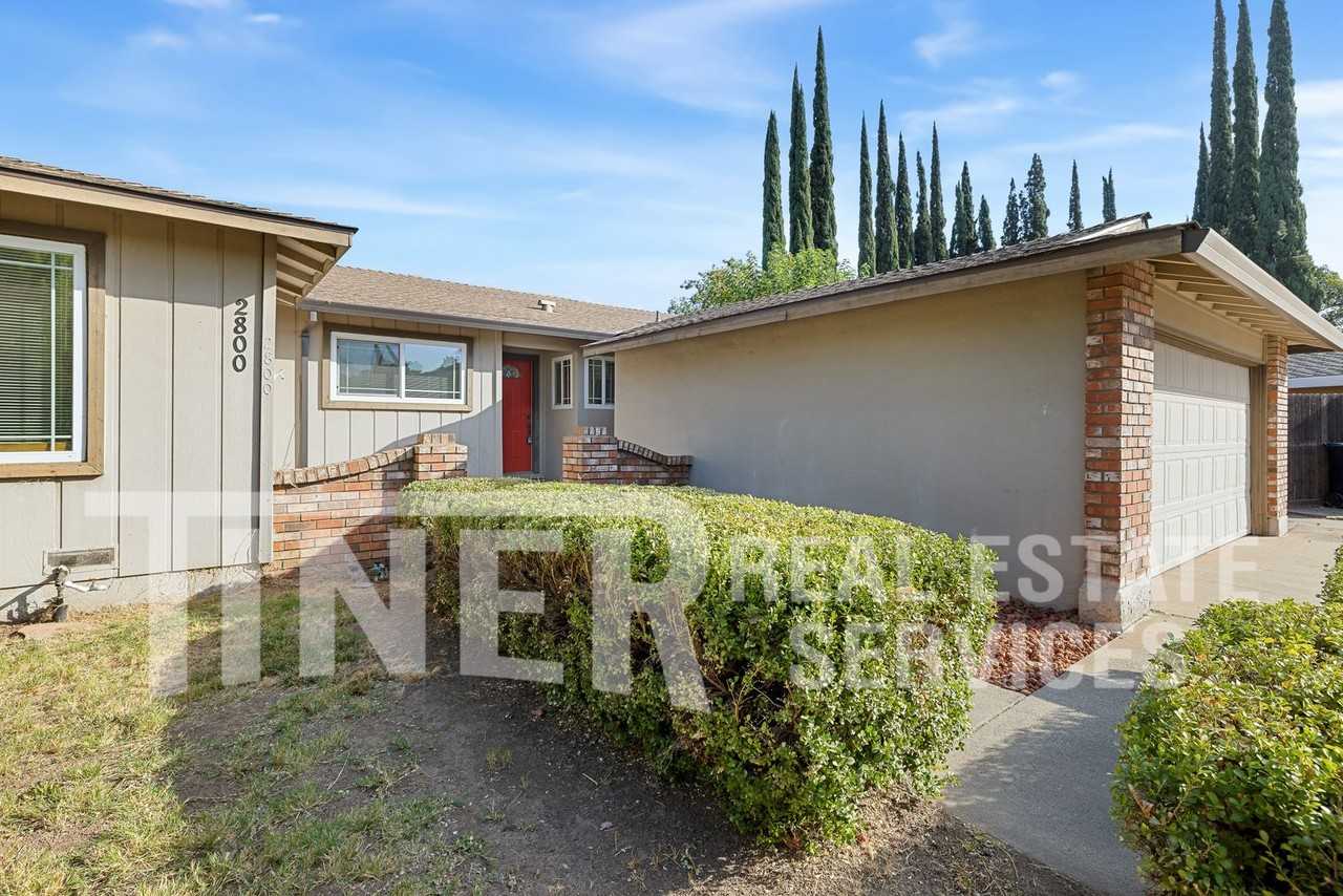 2800 Sarina Ct - Photo 5 of 24