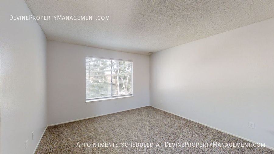 1603 Coco Palm Ct #B - Photo 4 of 16