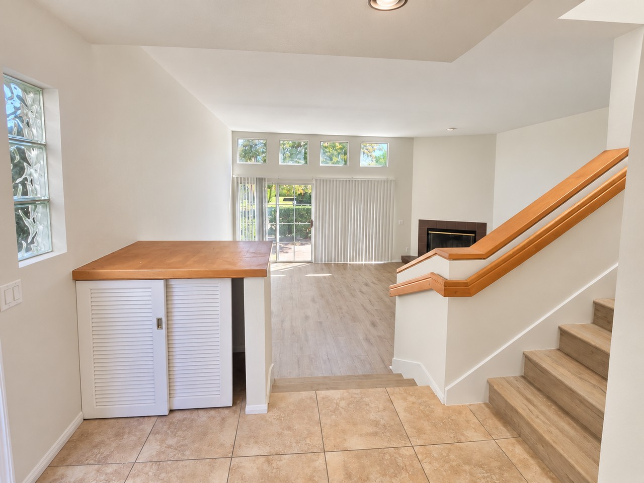 1874 Oliver Ave - Photo 4 of 21