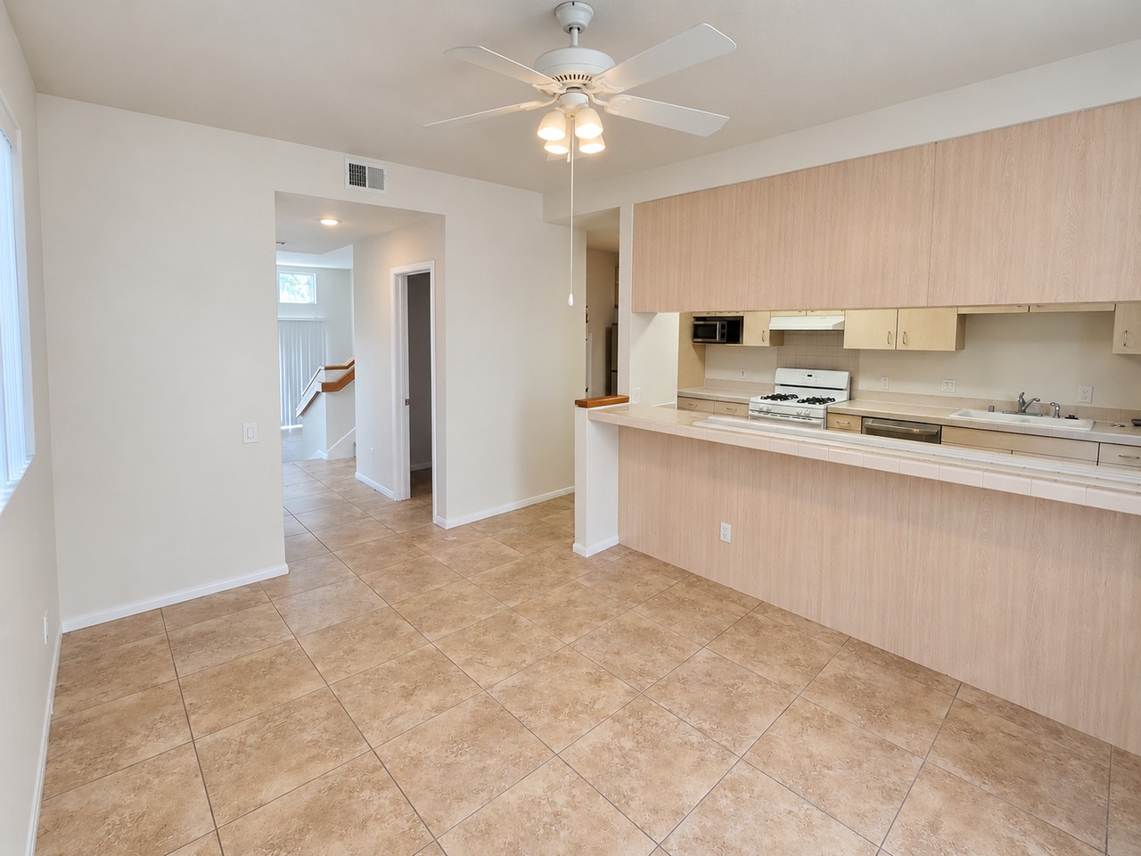 1874 Oliver Ave - Photo 7 of 21