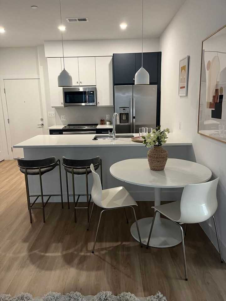 2310 4th St Ne - Photo 5 of 10