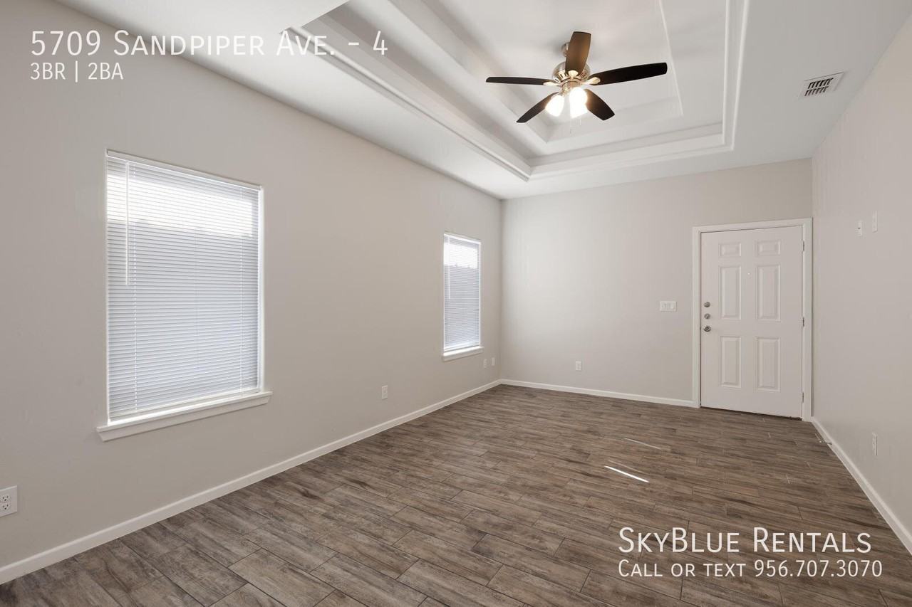 5709 Sandpiper Ave #4 - Photo 5 of 19