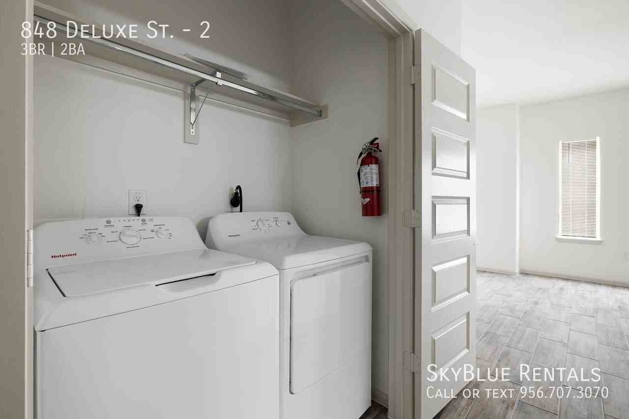 848 Deluxe St #2 - Photo 7 of 15