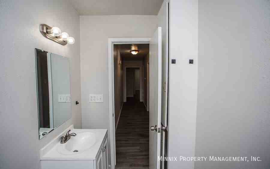 4421 31st St #A - Photo 5 of 20