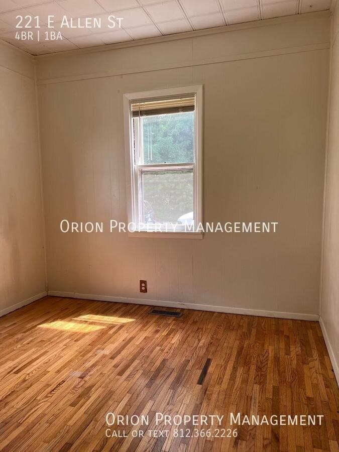 221 E Allen St - Photo 3 of 6