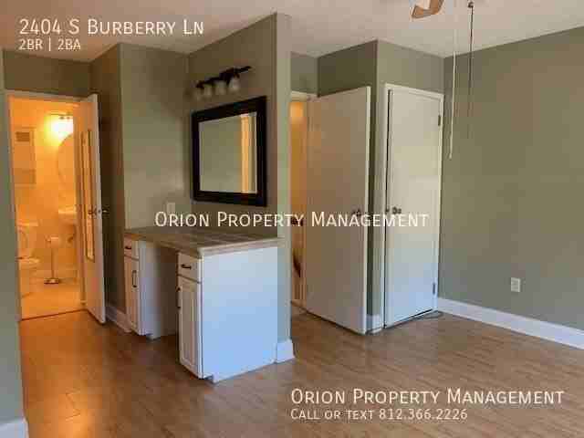 2404 S Burberry Ln - Photo 4 of 13