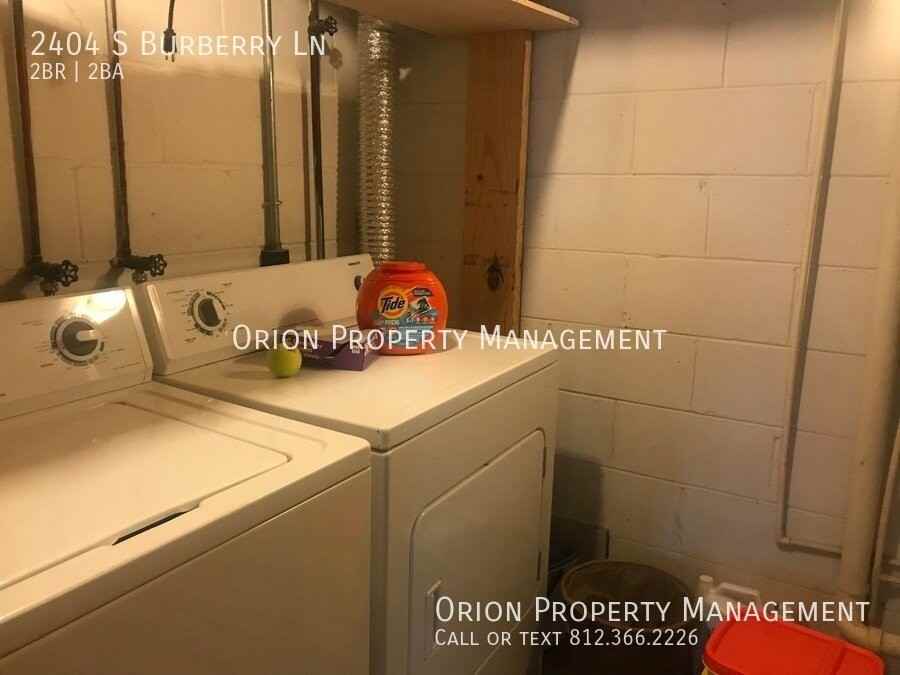 2404 S Burberry Ln - Photo 7 of 13