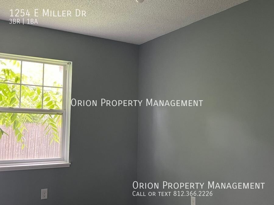 1254 E Miller Dr - Photo 3 of 13