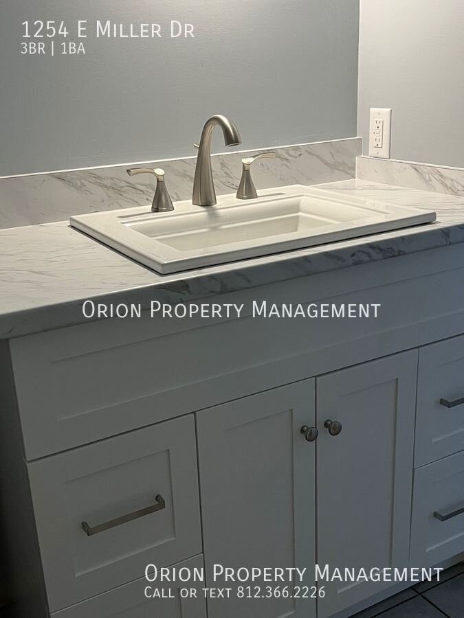 1254 E Miller Dr - Photo 4 of 13
