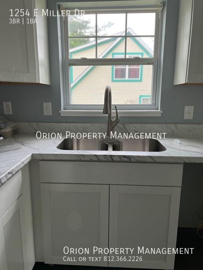 1254 E Miller Dr - Photo 5 of 13