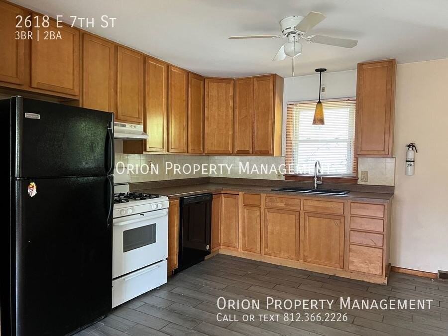 2618 E 7th St - Photo 5 of 18