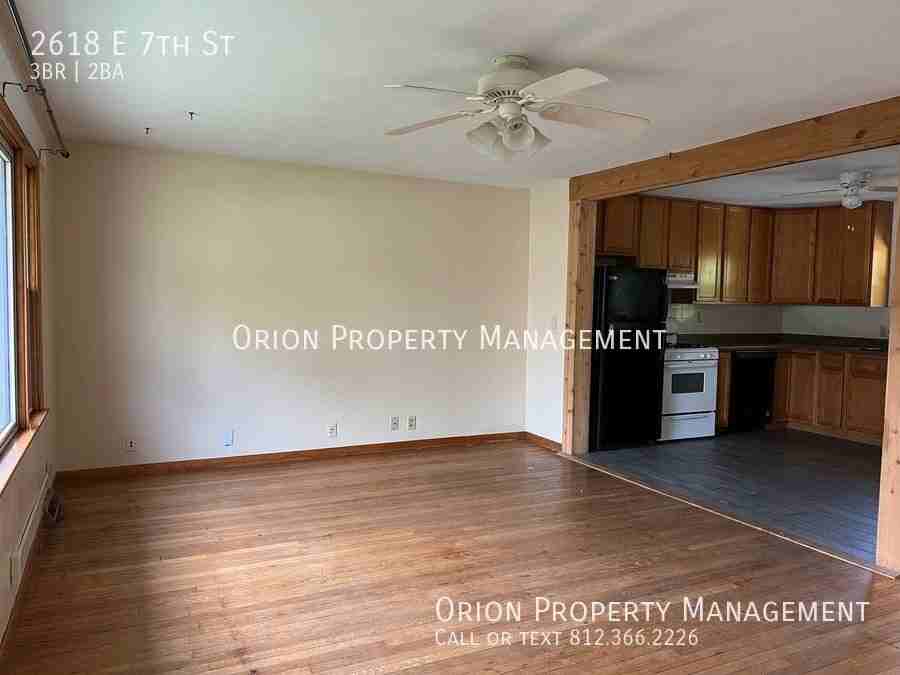2618 E 7th St - Photo 6 of 18