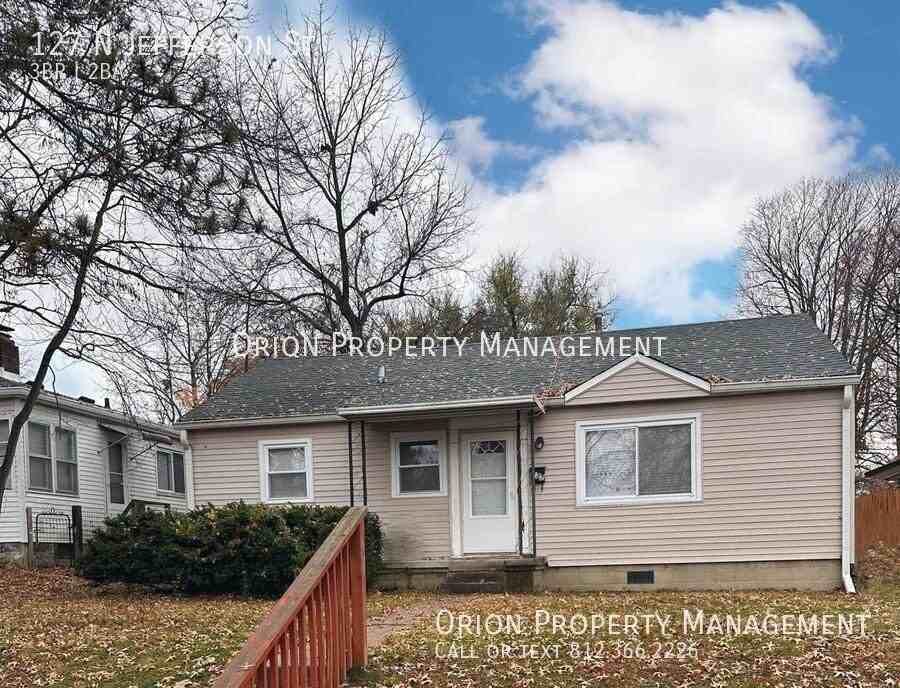 127 N Jefferson St - Photo 2 of 11