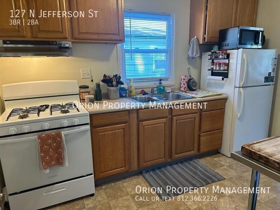 127 N Jefferson St - Photo 7 of 11