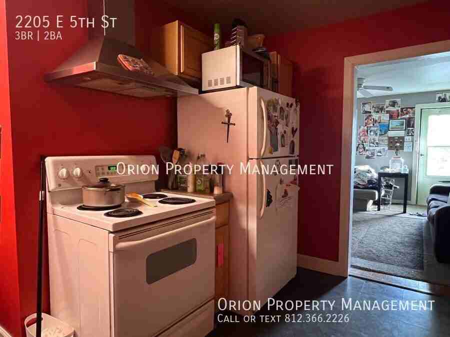 2205 E 5th St - Photo 6 of 13