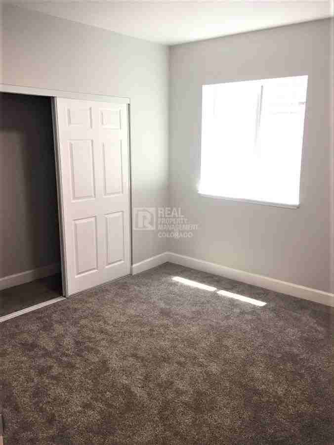 9449 E 52nd Ave - Photo 6 of 19