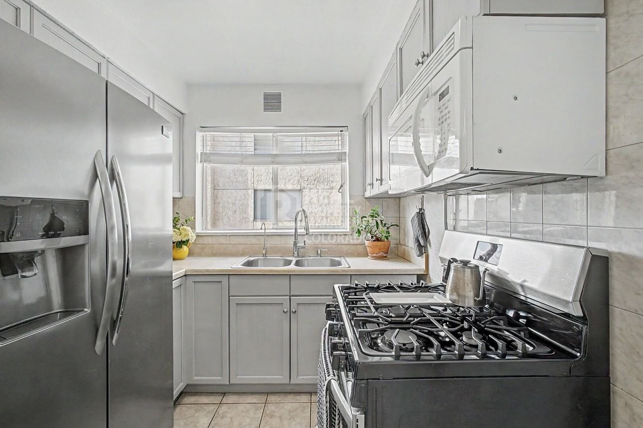 1100 N Colorado Blvd #206 - Photo 5 of 21