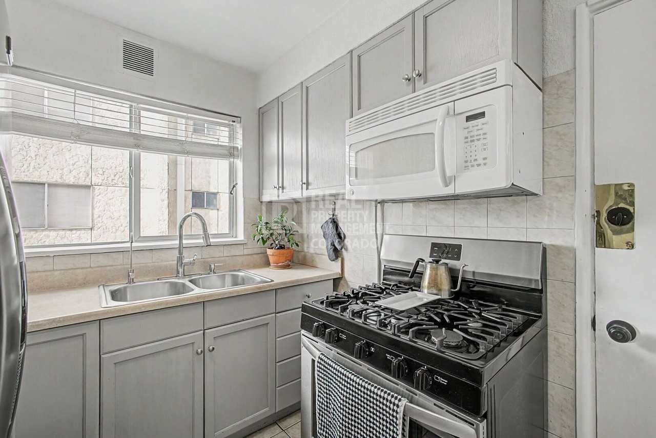 1100 N Colorado Blvd #206 - Photo 7 of 21