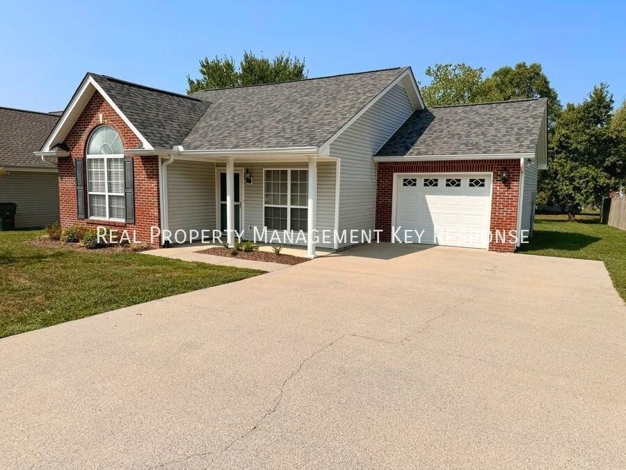 1036 Chesire Way - Photo 2 of 30