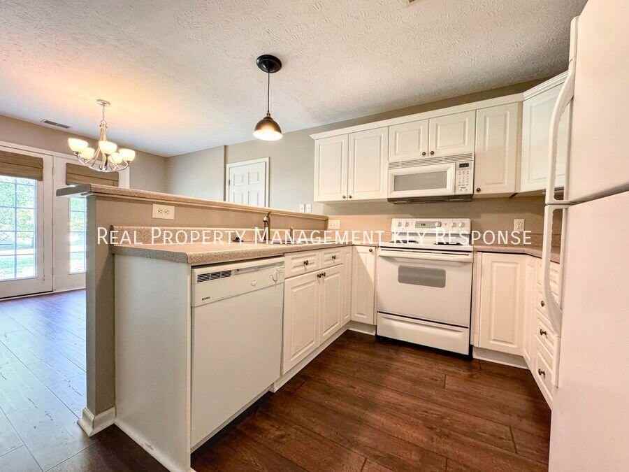 1036 Chesire Way - Photo 7 of 30