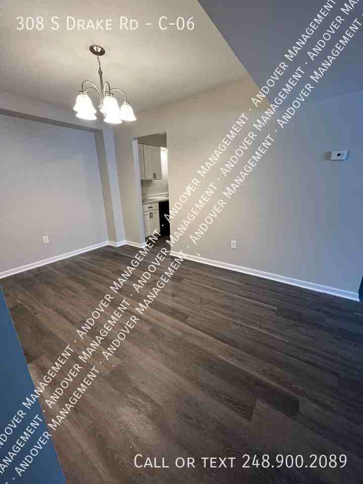 308 S Drake Rd #C06 - Photo 7 of 50