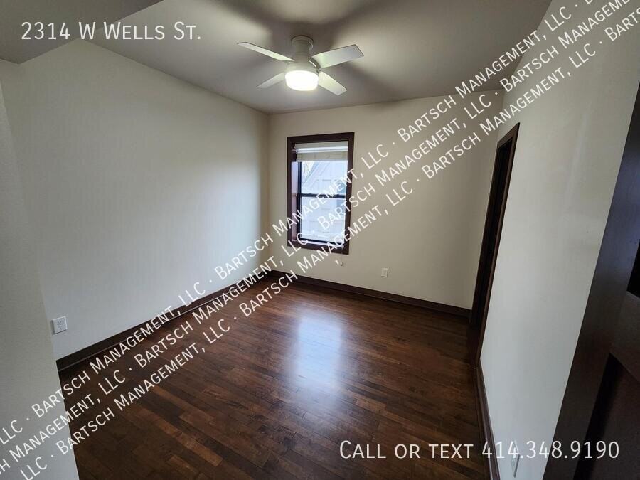 2314 W Wells St - Photo 6 of 8