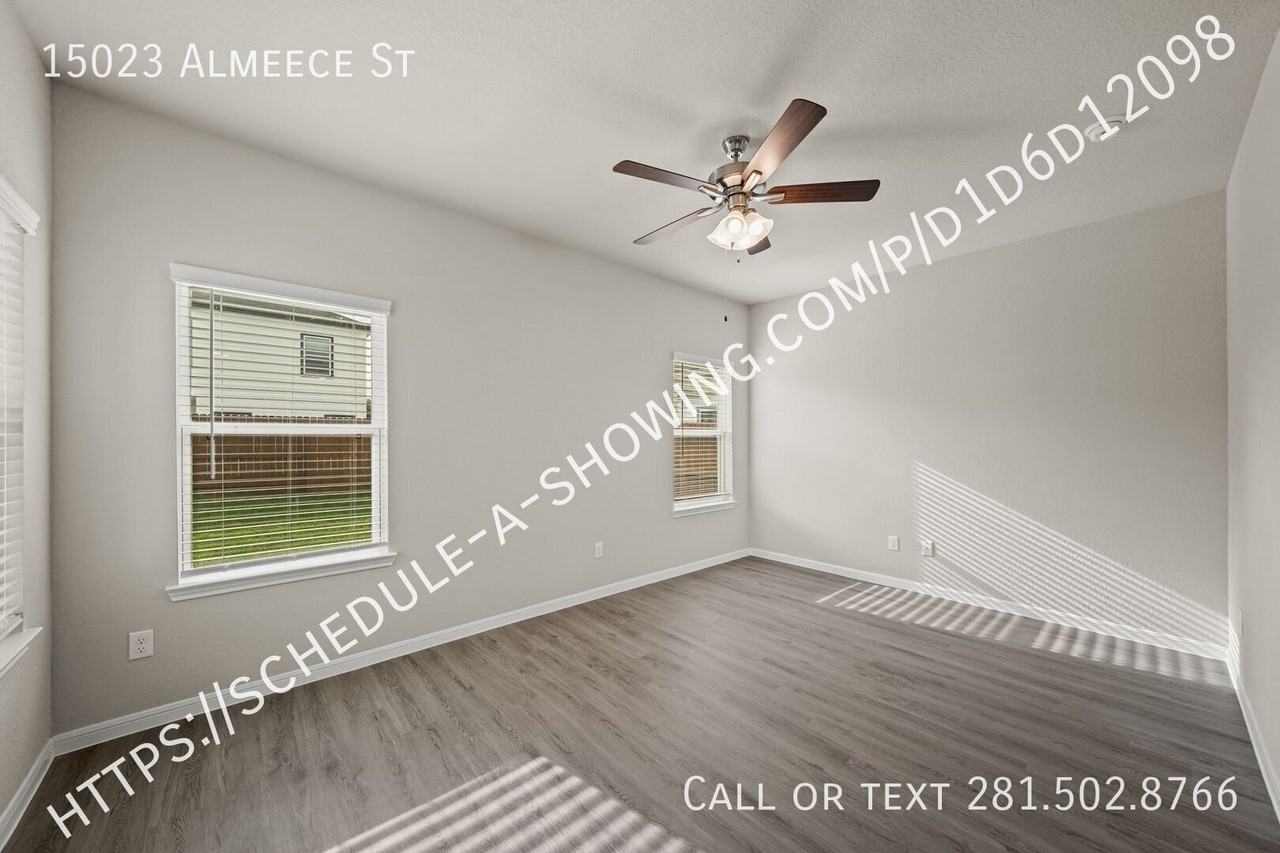 15023 Almeece St - Photo 3 of 12