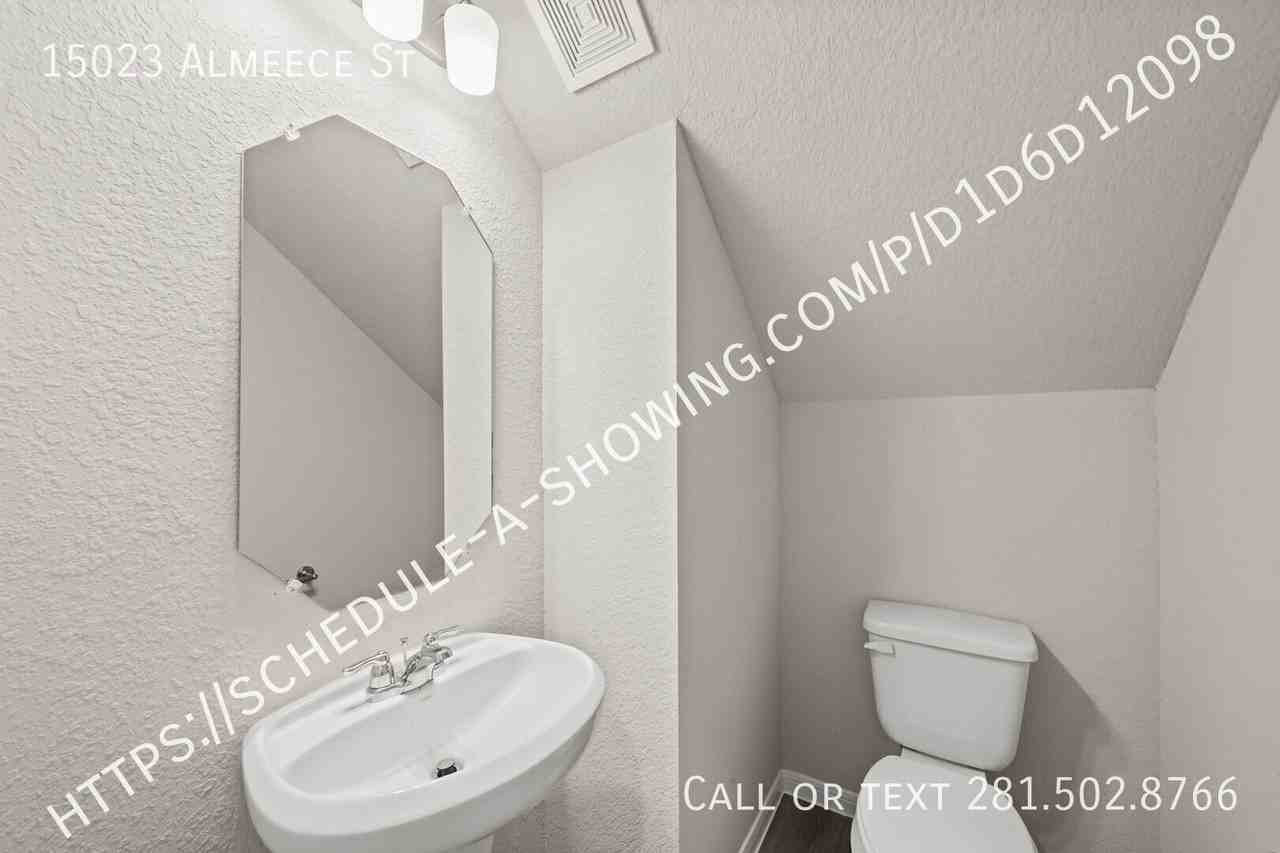 15023 Almeece St - Photo 4 of 12