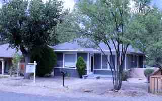 featured image of 658 Ash St