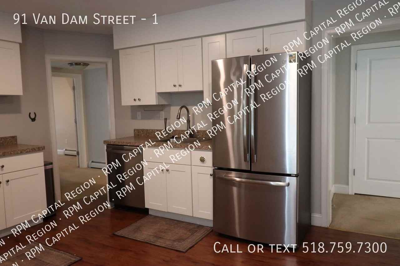91 Van Dam St #1 - Photo 5 of 13
