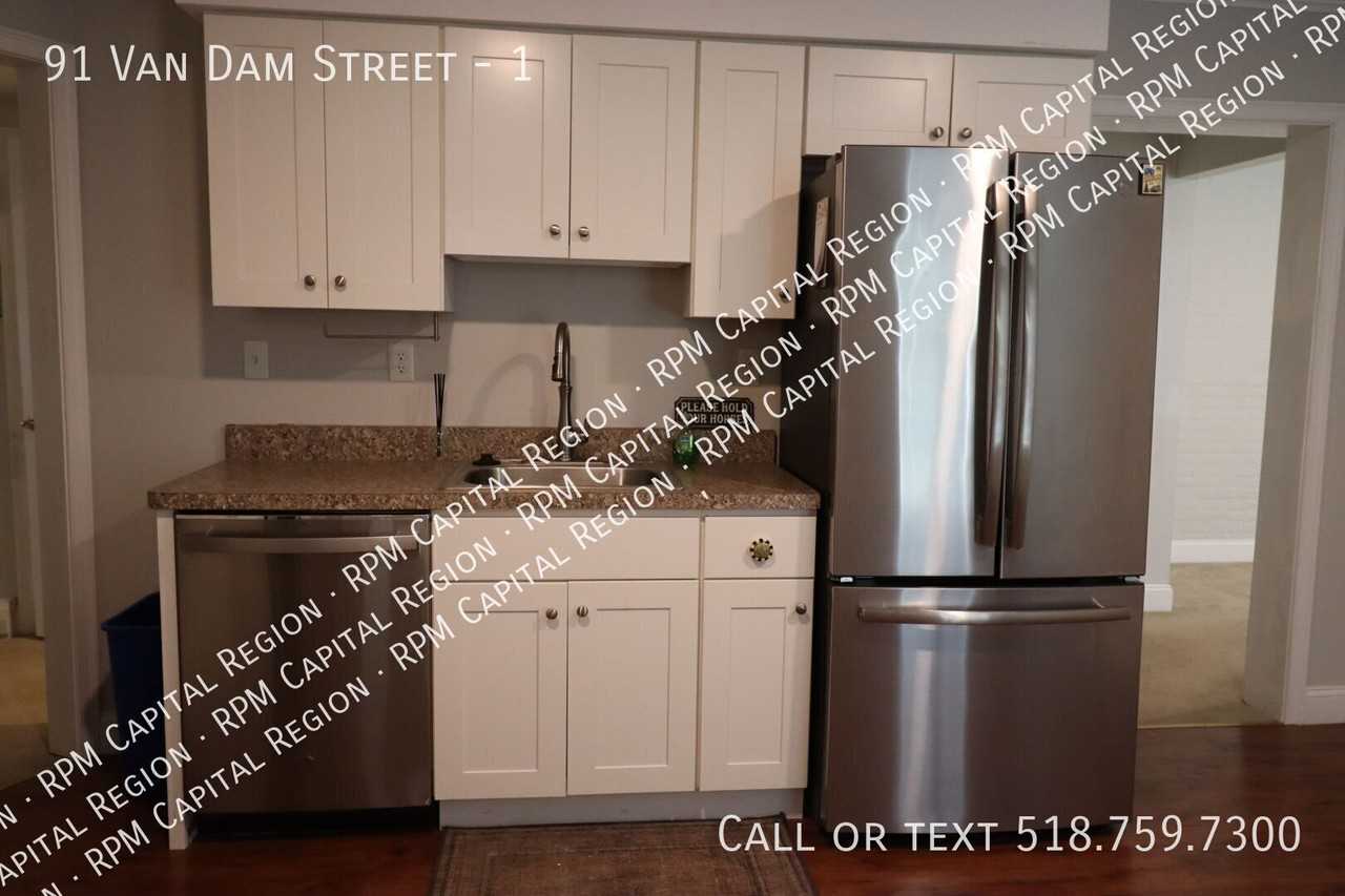91 Van Dam St #1 - Photo 6 of 13