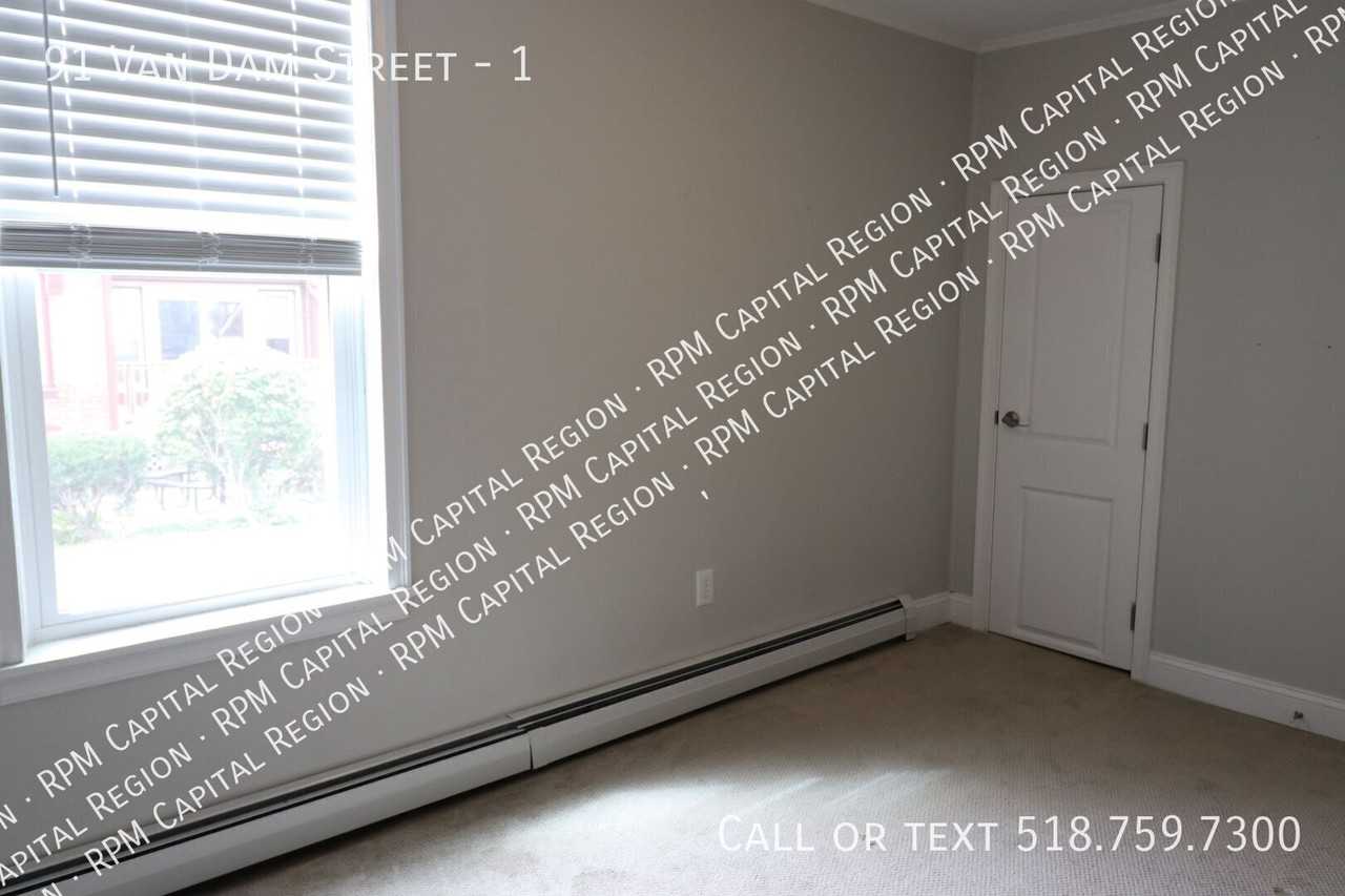 91 Van Dam St #1 - Photo 7 of 13