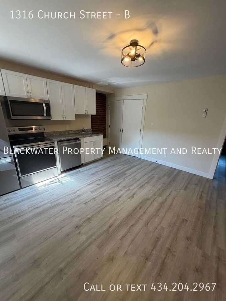1316 Church St #B - Photo 2 of 14