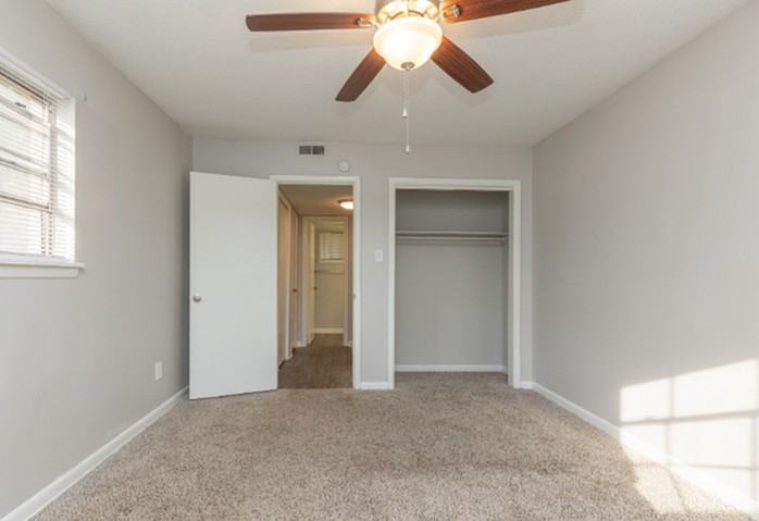 180 S Pine Lake Dr #20D - Photo 2 of 3