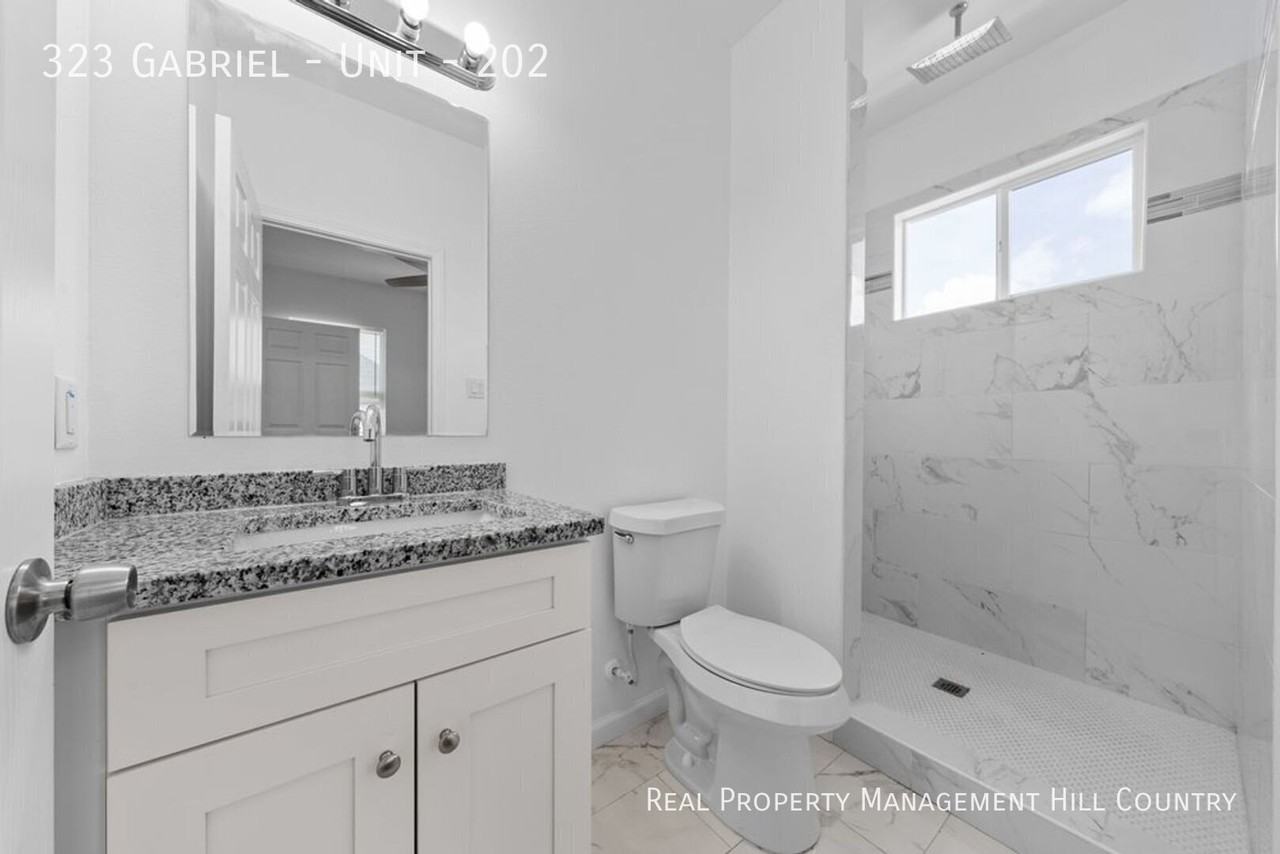 323 Gabriel #202 - Photo 3 of 30