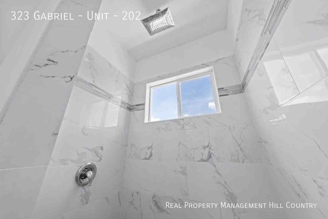 323 Gabriel #202 - Photo 6 of 30