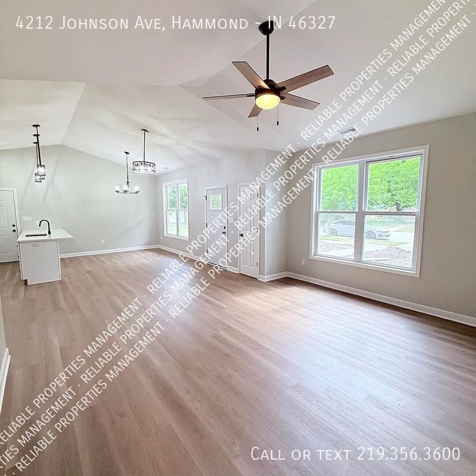 4212 Johnson Ave - Photo 5 of 16
