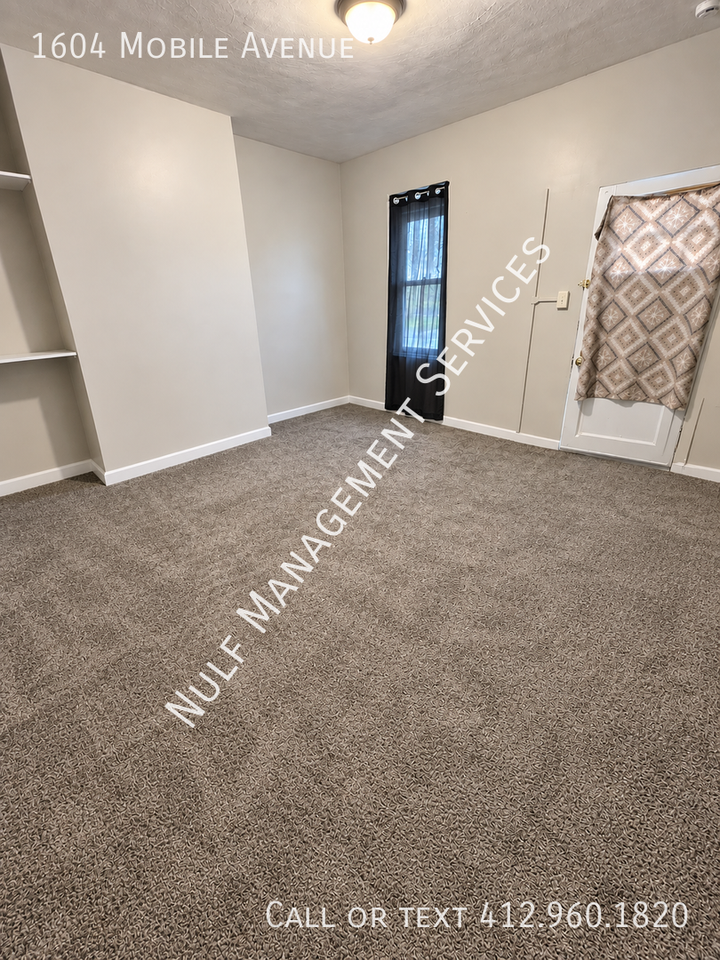 1604 Mobile Ave - Photo 3 of 7