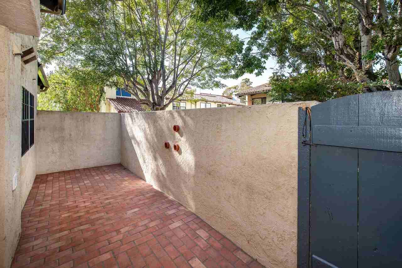 1944 N Jameson Ln - Photo 6 of 20